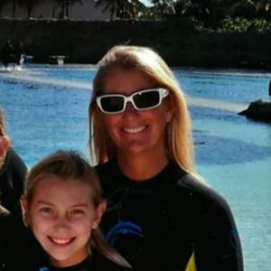 Meet your Posher, Rona